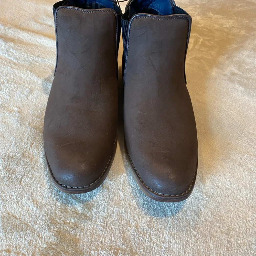 New X-ray Men's Brown Boots sleek modern work or party